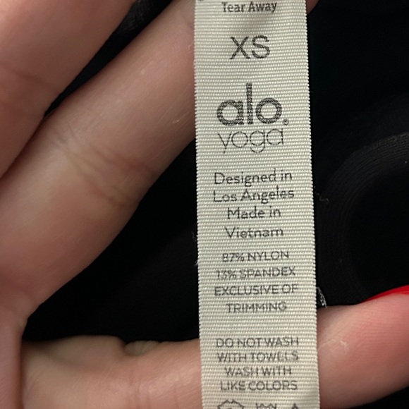 Alo Yoga Bike Shorts - Picture 3 of 5